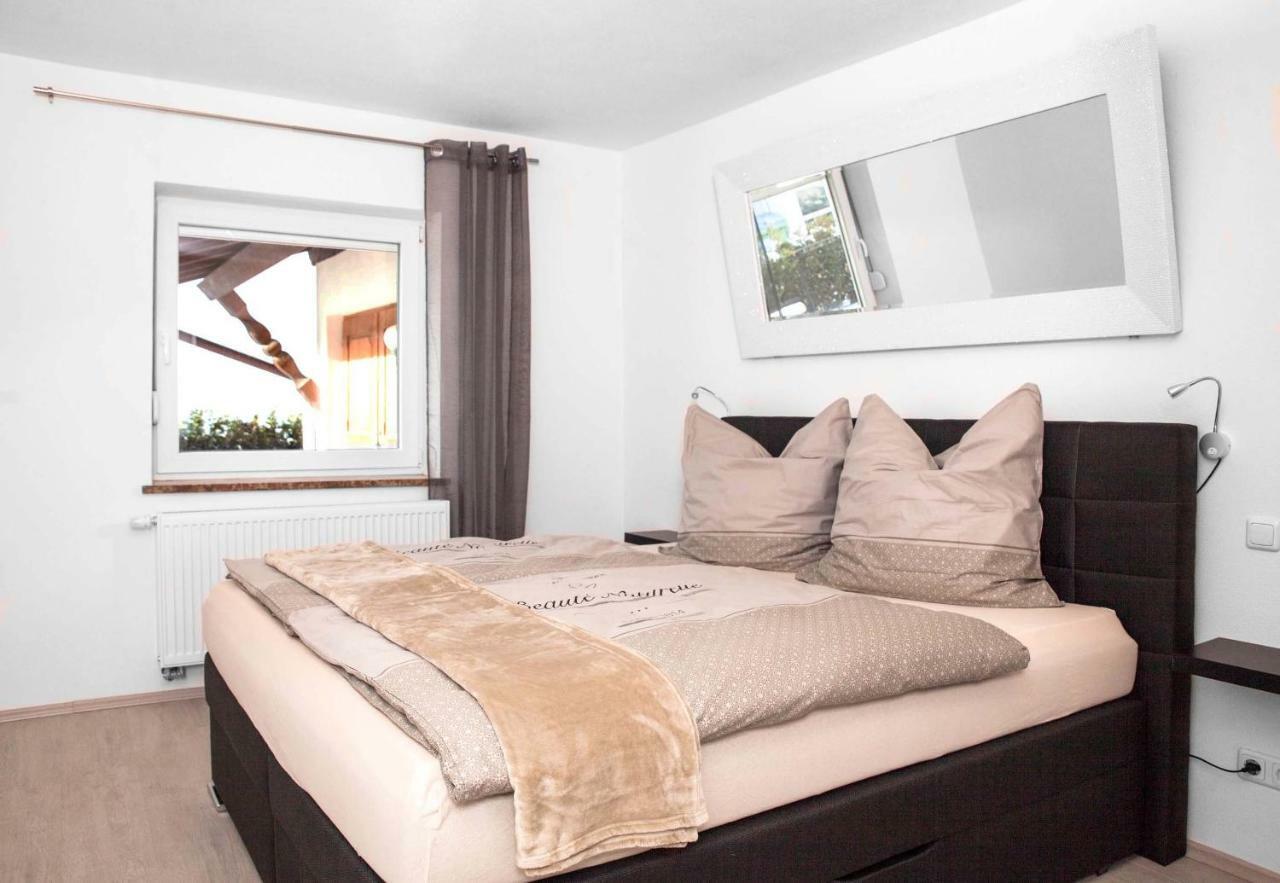 Ferienhaus Butterfly การ์มิช-พาร์เทนเคียร์เชน ภายนอก รูปภาพ