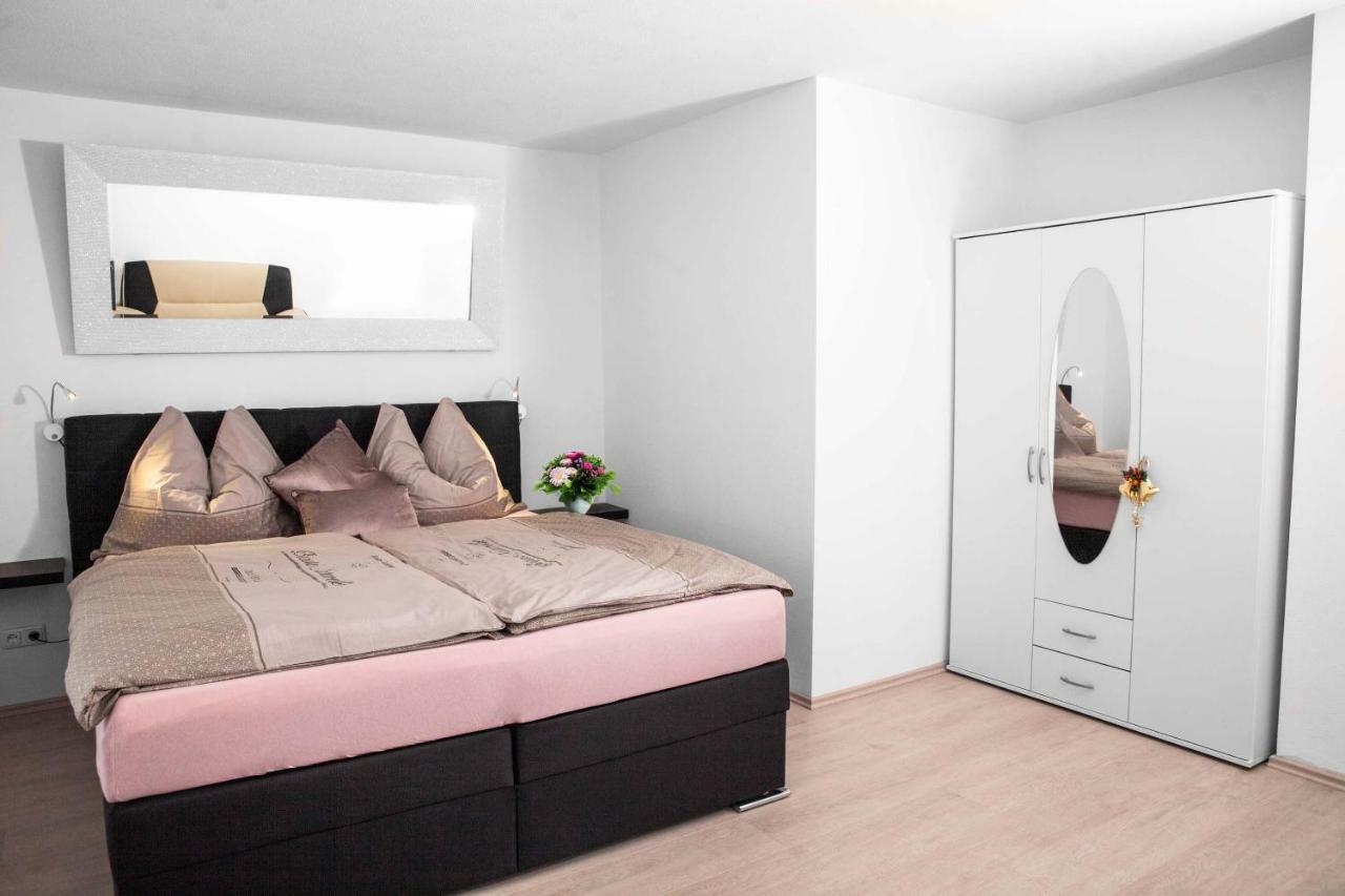 Ferienhaus Butterfly การ์มิช-พาร์เทนเคียร์เชน ภายนอก รูปภาพ
