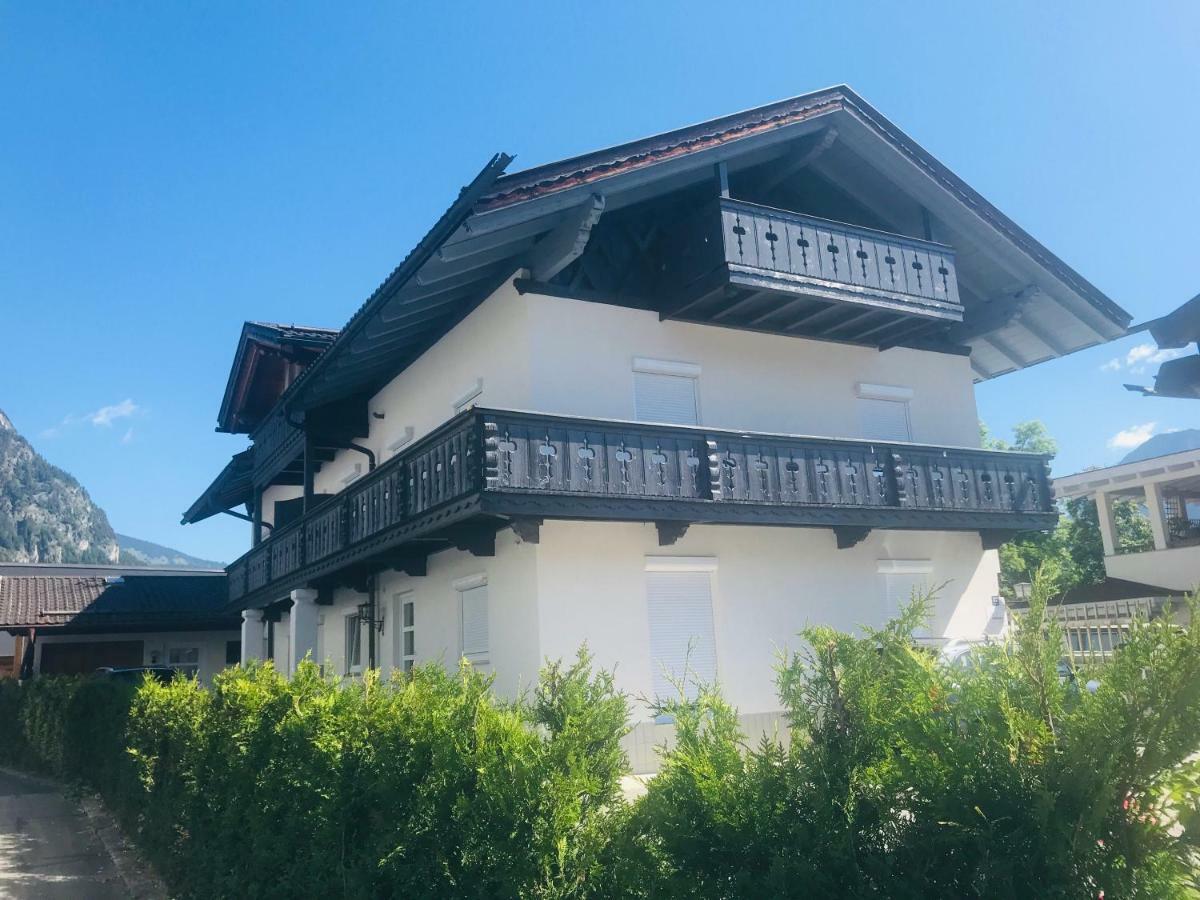 Ferienhaus Butterfly การ์มิช-พาร์เทนเคียร์เชน ภายนอก รูปภาพ
