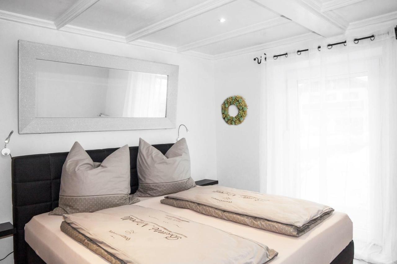 Ferienhaus Butterfly การ์มิช-พาร์เทนเคียร์เชน ภายนอก รูปภาพ