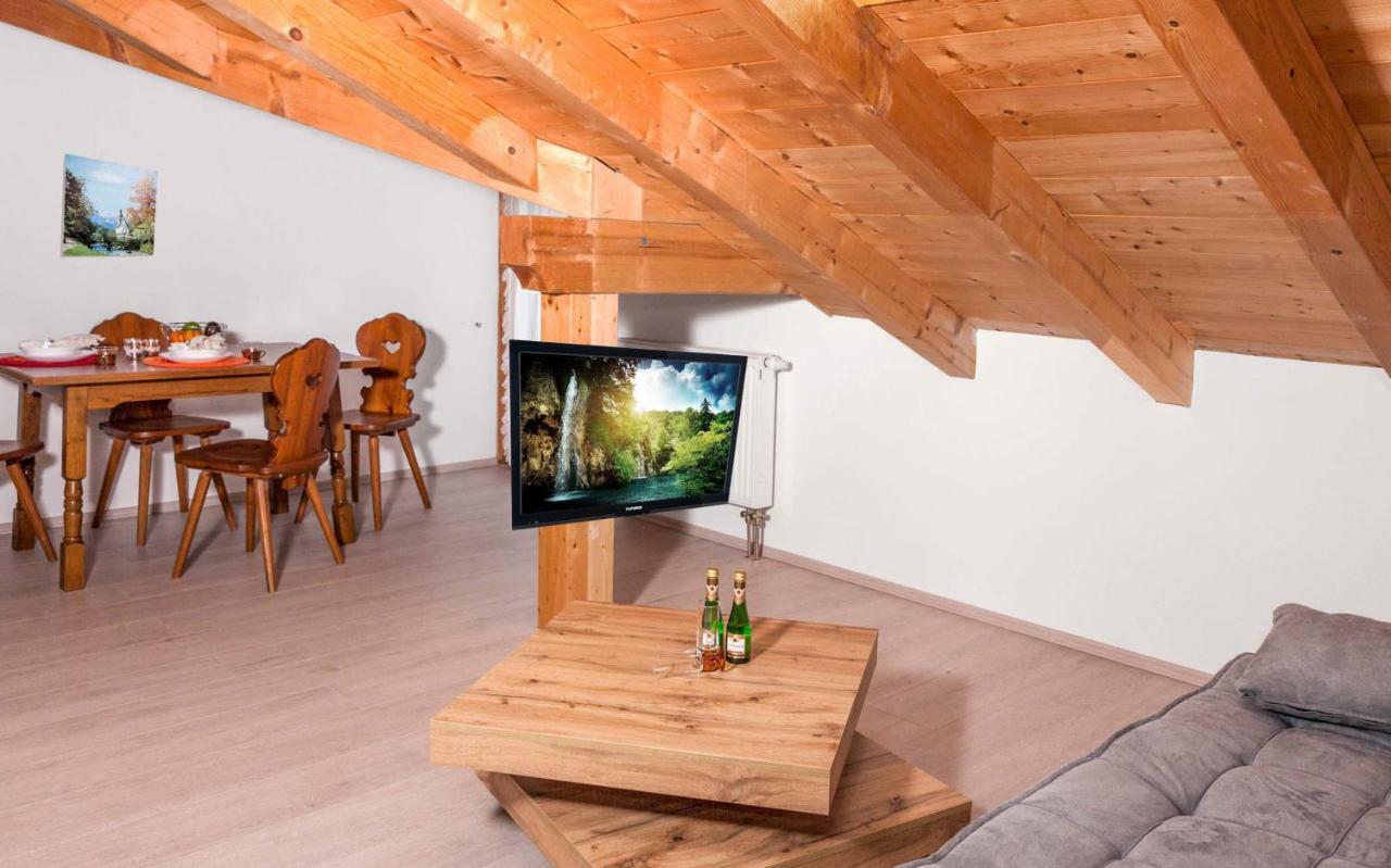 Ferienhaus Butterfly การ์มิช-พาร์เทนเคียร์เชน ภายนอก รูปภาพ